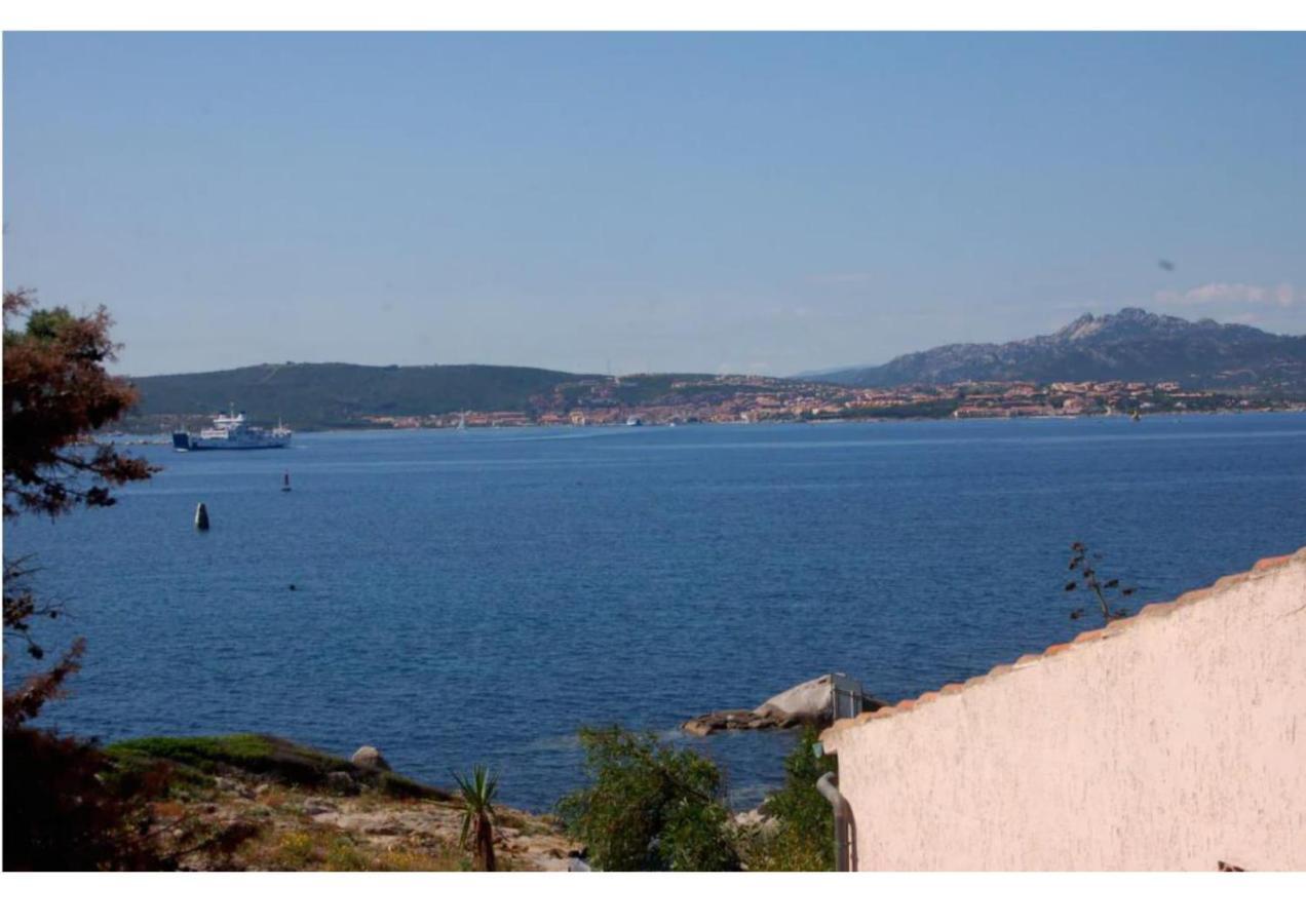 Casa Vacanze A Pochi Passi Dal Mare La Maddalena  Eksteriør bilde