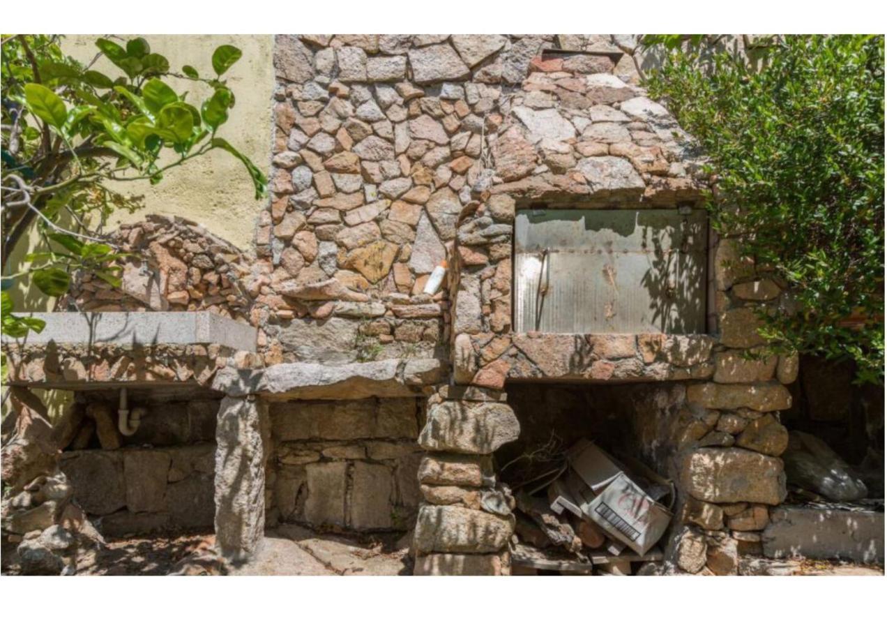 Casa Vacanze A Pochi Passi Dal Mare La Maddalena  Eksteriør bilde