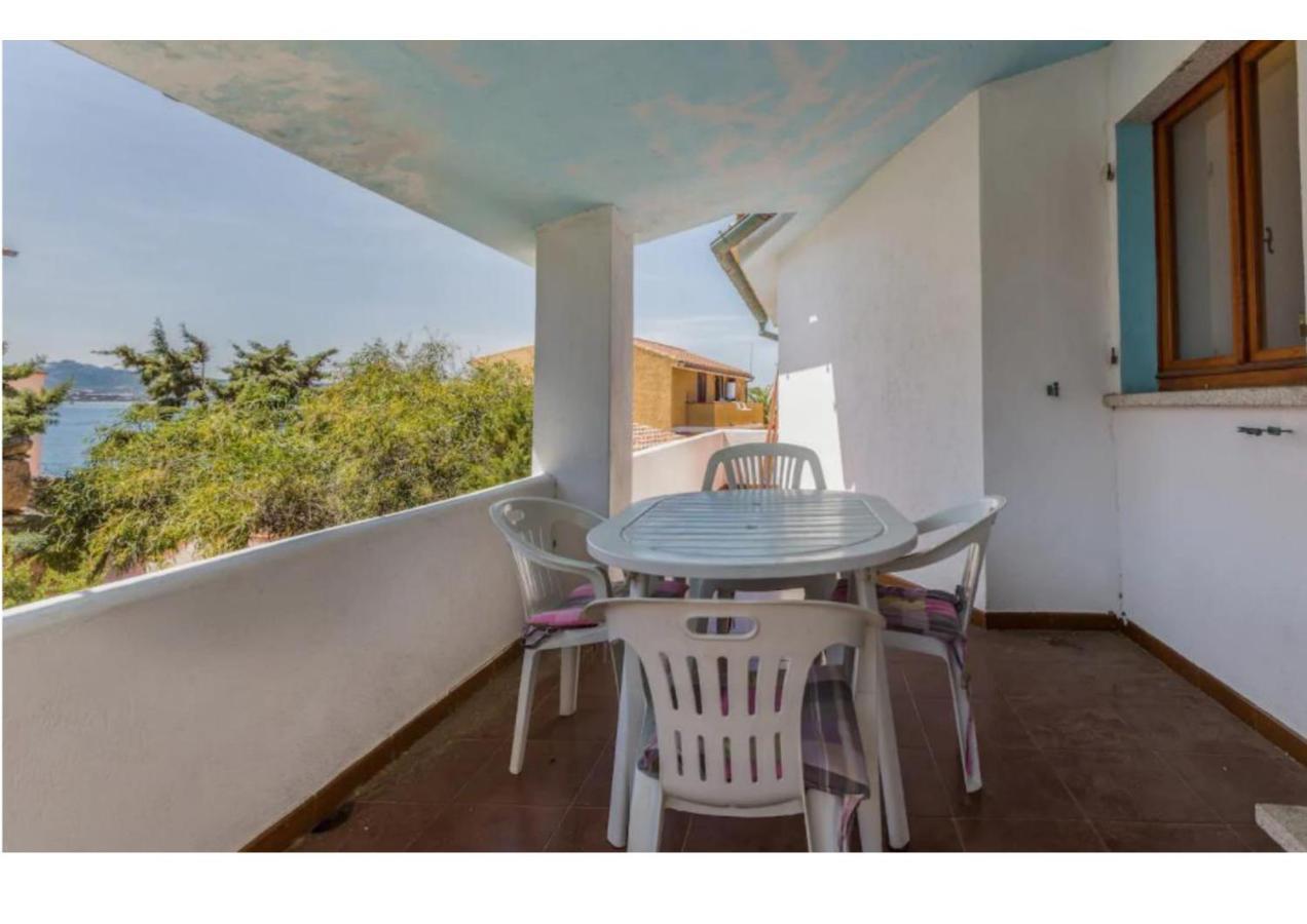 Casa Vacanze A Pochi Passi Dal Mare La Maddalena  Eksteriør bilde
